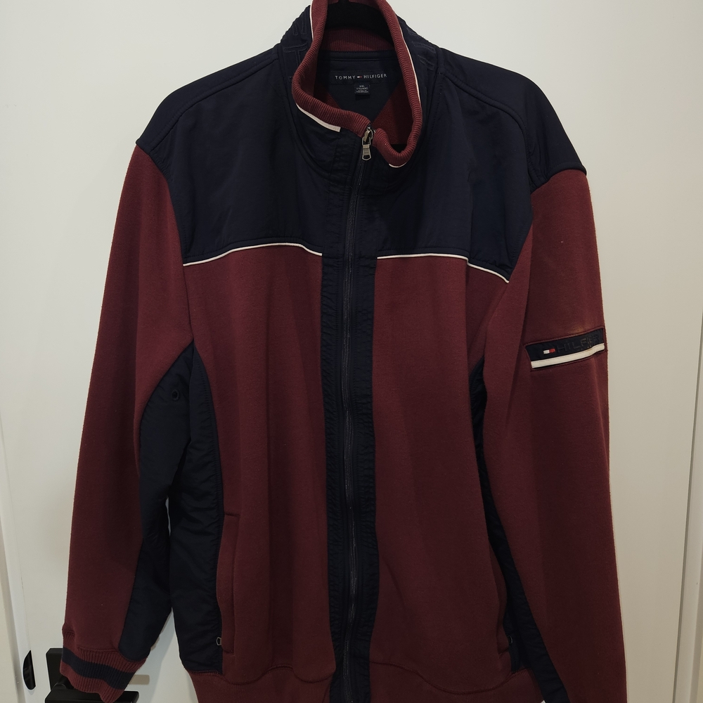 Tommy Hilfiger Men's Maroon and Black Bomber Jacket